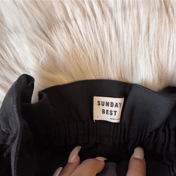 Sunday best Paperbag shorts - Picture 2 of 2